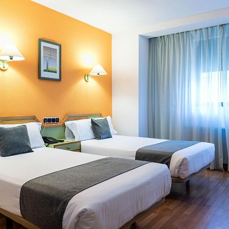 Hotel Alda Гихуело Екстериор снимка