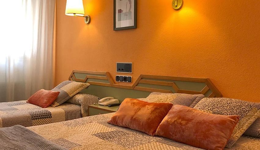Hotel Alda Гихуело Екстериор снимка