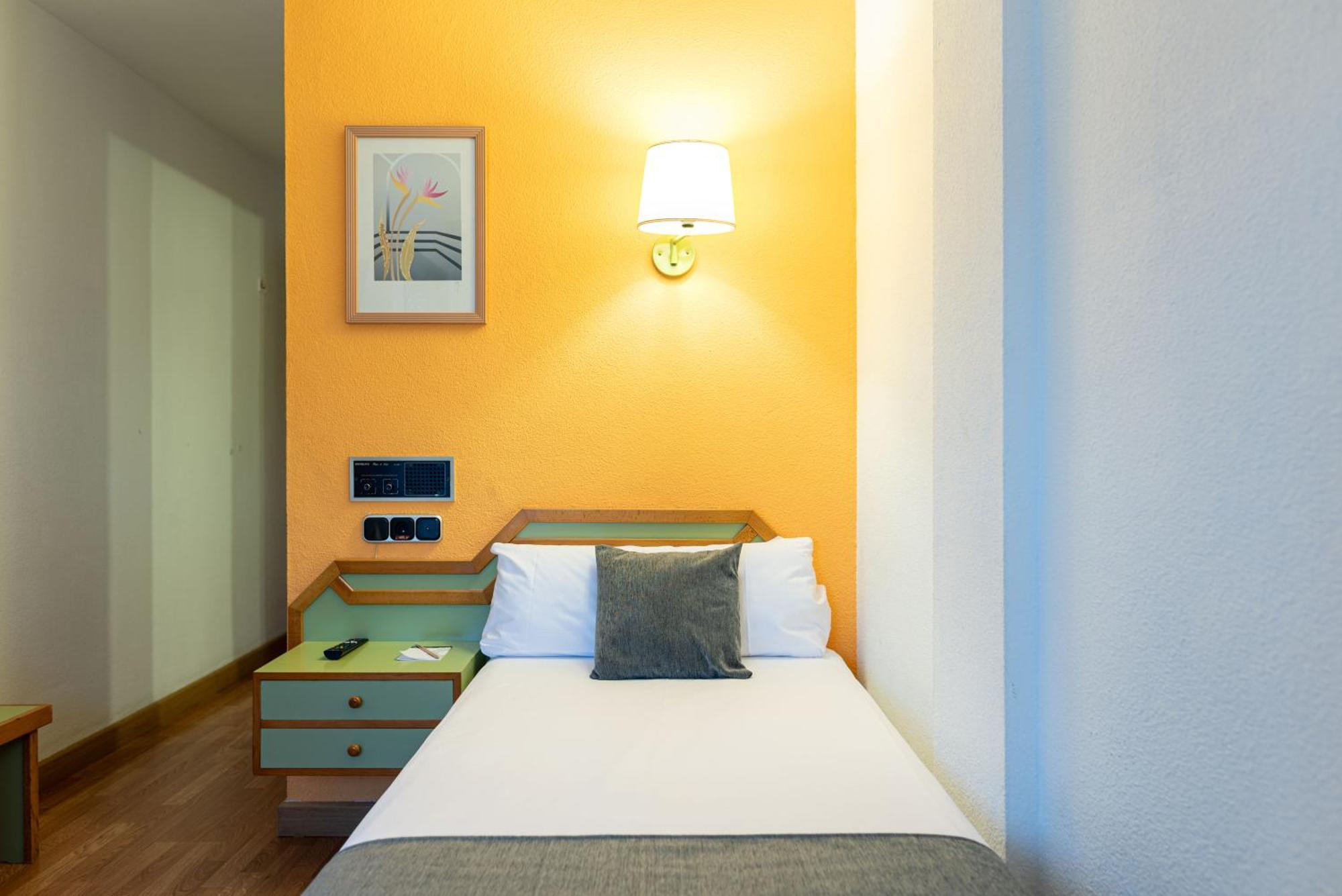 Hotel Alda Гихуело Екстериор снимка