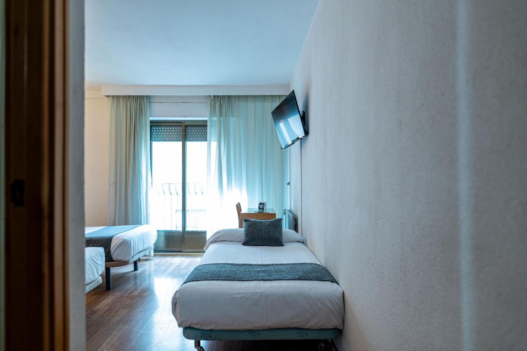 Hotel Alda Гихуело Екстериор снимка