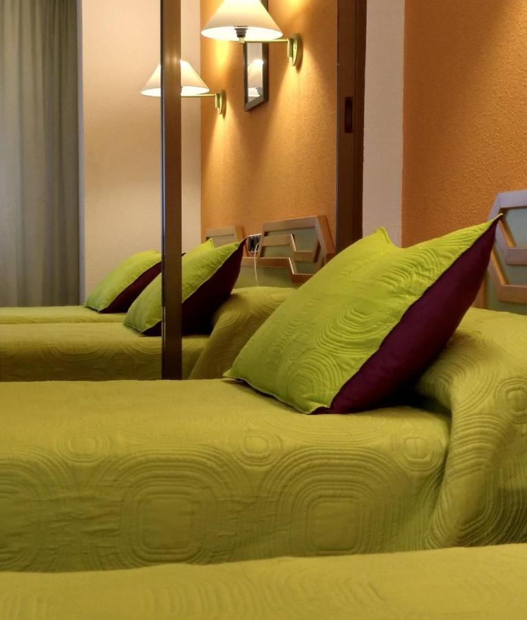 Hotel Alda Гихуело Екстериор снимка
