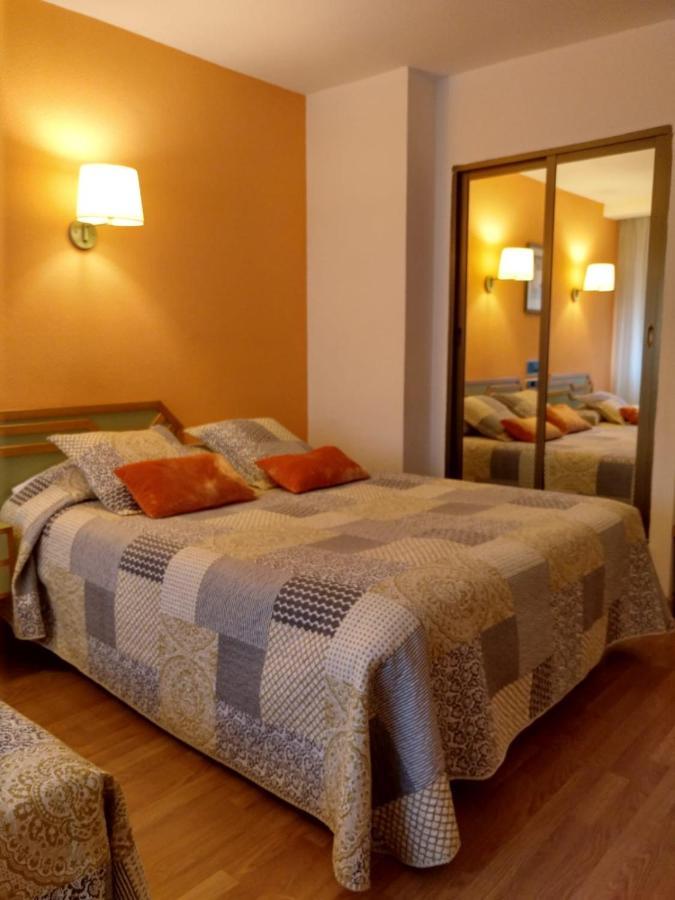 Hotel Alda Гихуело Екстериор снимка