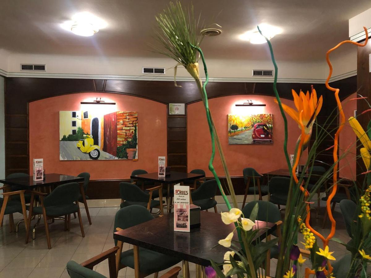 Hotel Alda Гихуело Екстериор снимка